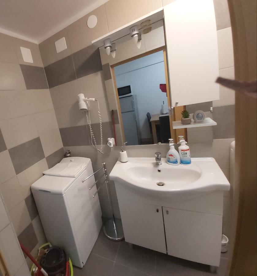 Apartmani I Sobe Mara Palit Ngoại thất bức ảnh