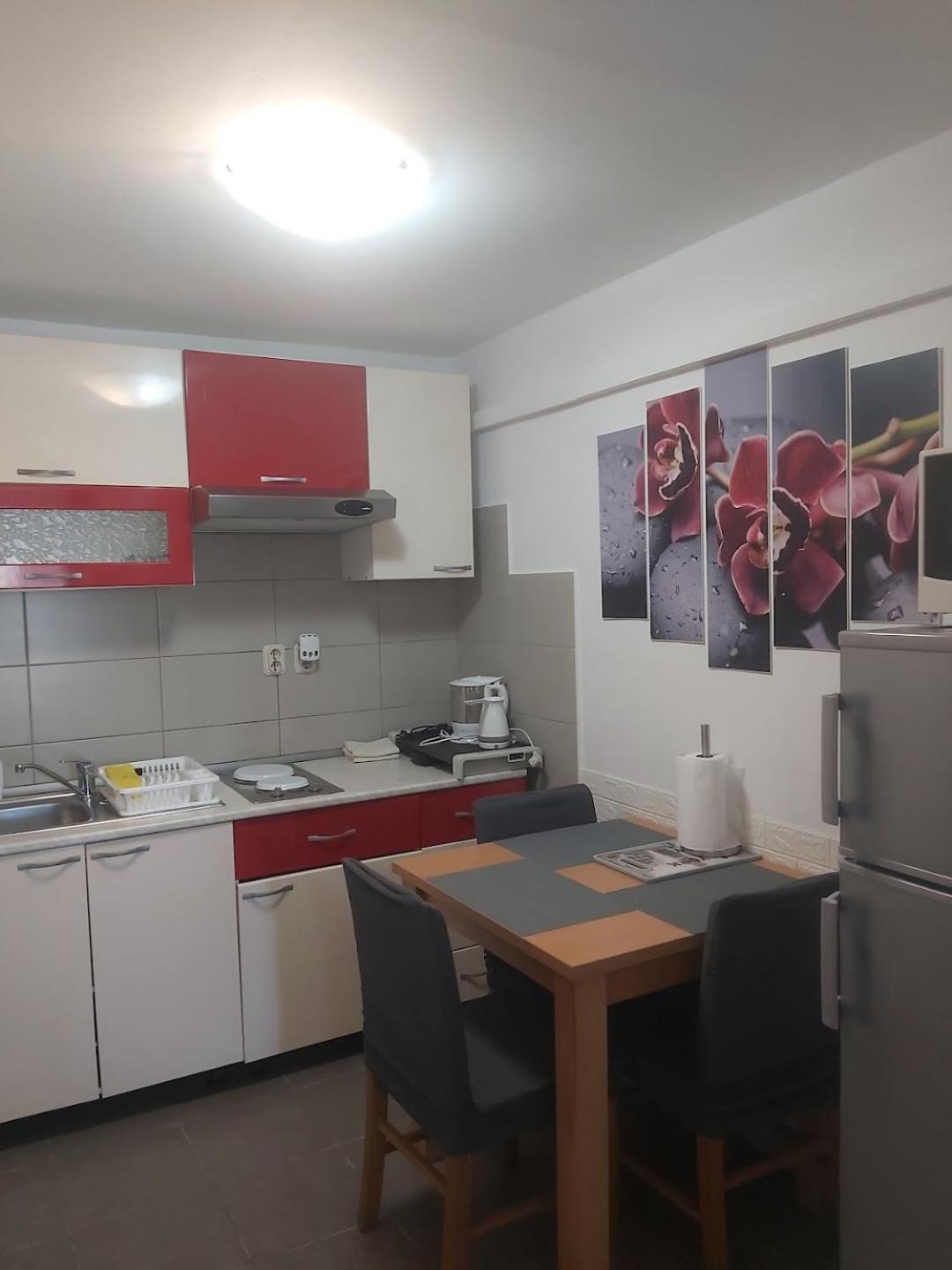Apartmani I Sobe Mara Palit Ngoại thất bức ảnh