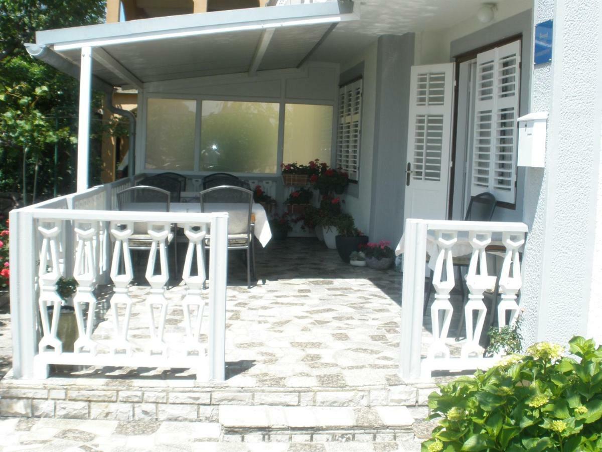 Apartmani I Sobe Mara Palit Ngoại thất bức ảnh