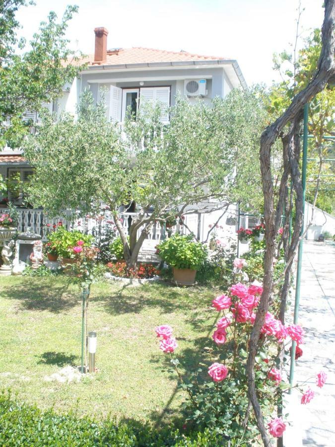 Apartmani I Sobe Mara Palit Ngoại thất bức ảnh